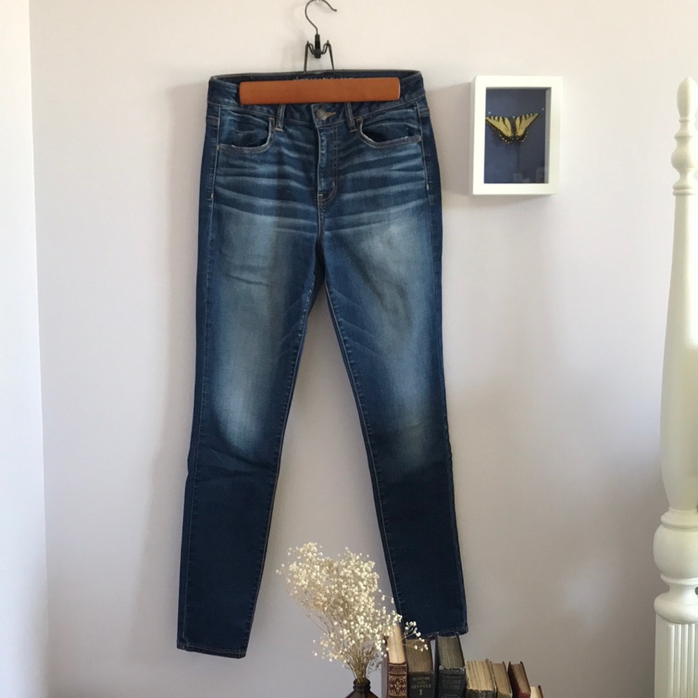 American Eagle super stretch high waisted jeans